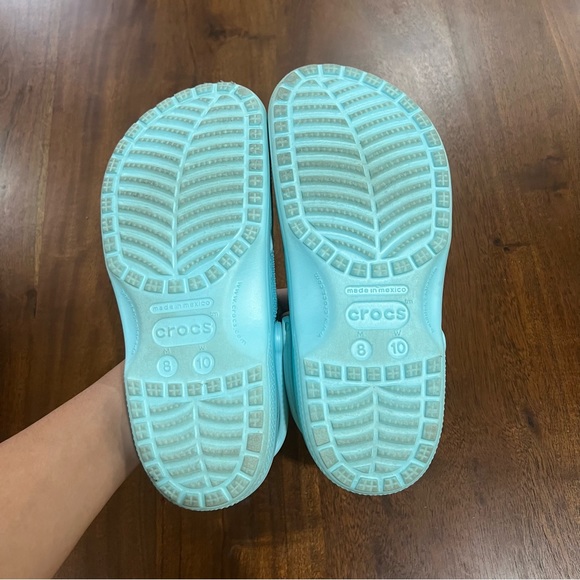 Crocs Classic Clogs Size 10 - Picture 7 of 7